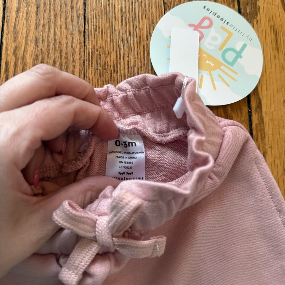 Little Sleepies Play Ruffle Elastic Hem Jogger - Size 0-3 Months - NWT - Picture 2 of 4